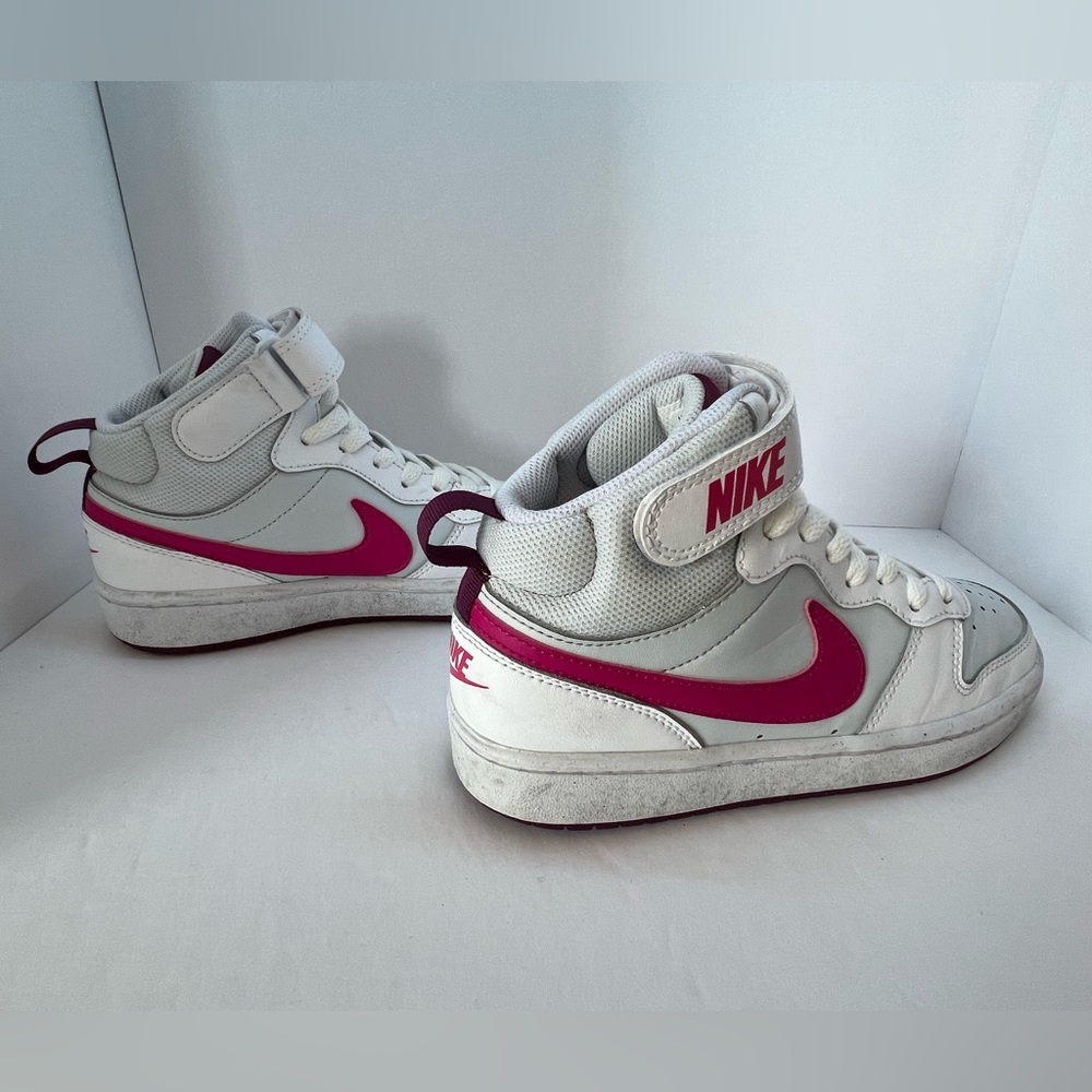 Nike Court Borough mid 2 platinum shoes cd 7782-006 pink/ white size 5 youth